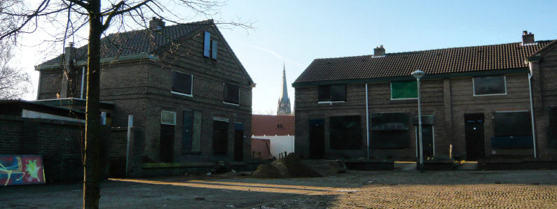 Brederostraat-Zuid, dichtgeplankt