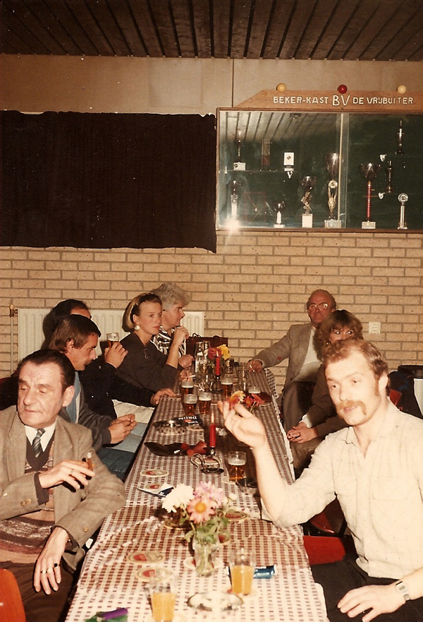 Gezamenlijk aan tafel